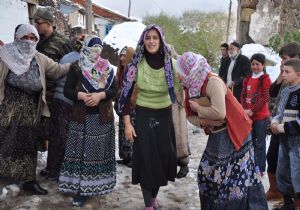 Yüreğimiz yanıyor